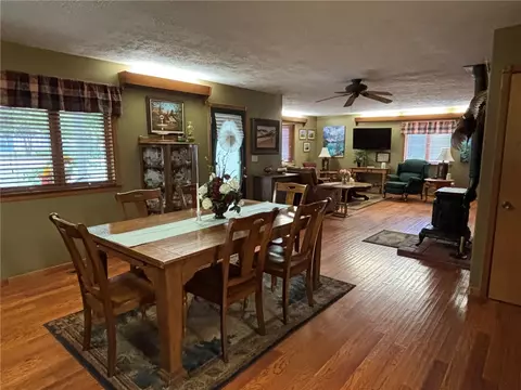 Dining - 237 Meadowlark Dr, Harrison, AR 72601 photo 4 of 5