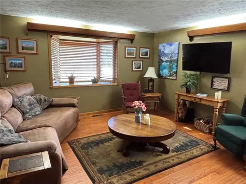 Living - 237 Meadowlark Dr, Harrison, AR 72601 photo 1 of 5