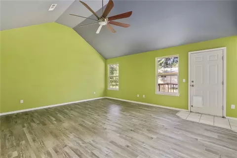 Living - 194 Craig St, West Fork, AR 72774 photo 3 of 4