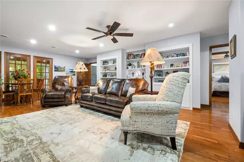 Living - 1369 Julius Dr, Harrison, AR 72601 photo 1 of 5