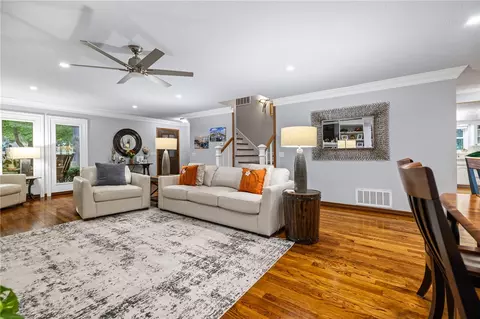 Living - 1369 Julius Dr, Harrison, AR 72601 photo 5 of 5