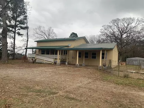 74 Grant St, Yellville, AR 72687