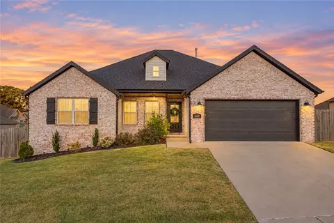 1650 Quincy Ave, Fayetteville, AR 72704