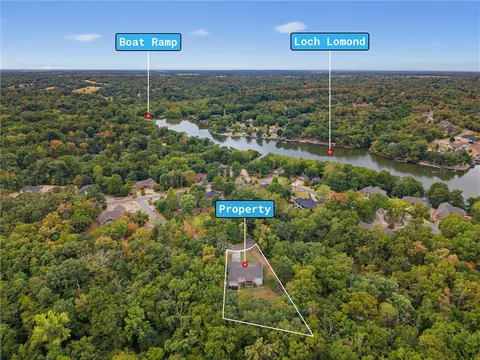 10 Stonehaven Ln, Bella Vista, AR 72715