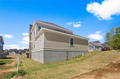 Exterior - 5438 Hackett St, Springdale, AR 72762 photo 8 of 8