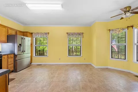 Living - 420 Shadow Ln, Clinton, AR 72031 photo 3 of 3