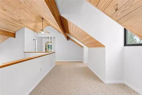 Entry Way - 420 Shadow Ln, Clinton, AR 72031 photo 5 of 5