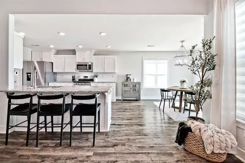 330 W Taverner Xing, Farmington, AR 72730