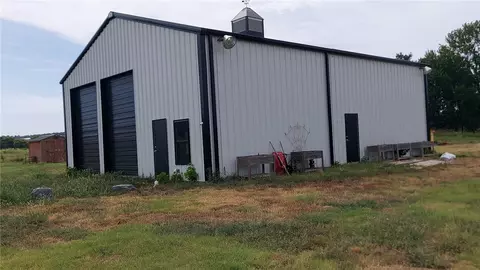 10914 Summers Rd, Summers, AR 72769 photo 6