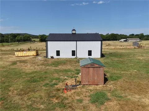10914 Summers Rd, Summers, AR 72769 photo 9