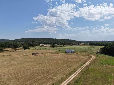 10914 Summers Rd, Summers, AR 72769 photo 2