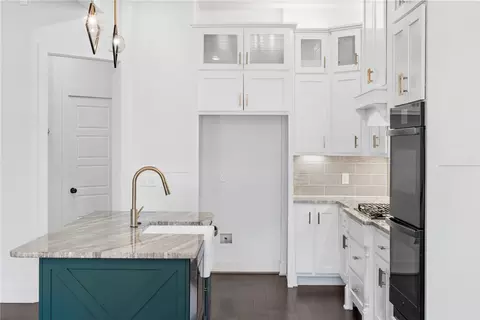 Kitchen - 3364 Sagely Ln, Springdale, AR 72764 photo 4 of 4