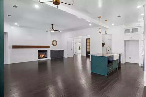 Living - 3364 Sagely Ln, Springdale, AR 72764 photo 3 of 4