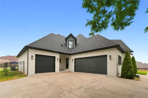 Exterior - 3364 Sagely Ln, Springdale, AR 72764 photo 3 of 5