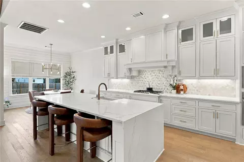 Kitchen - 2710 Nova Ave, Lowell, AR 72745 photo 4 of 4
