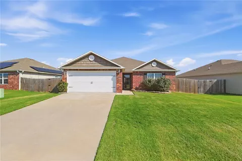 2306 Maplewood Ave, Lowell, AR 72745