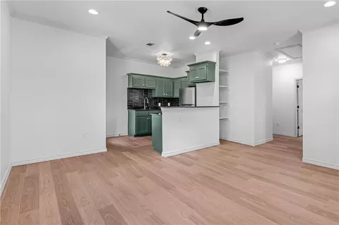 1137 N Leverett Ave #202, Fayetteville, AR 72703