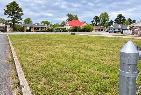 312 S Rogers St, Clarksville, AR 72830