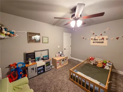 Bedroom - 621 Melrose Pl, Bentonville, AR 72712 photo 7 of 9