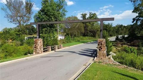 11333 Stillhouse Spgs, Bentonville, AR 72713