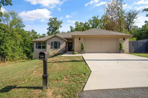 4 Kames Ln, Bella Vista, AR 72715