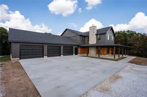 Exterior - 17110 Malico Mountain Rd, West Fork, AR 72774 photo 6 of 12