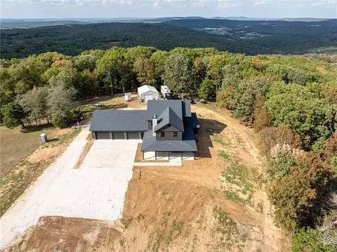 Exterior - 17110 Malico Mountain Rd, West Fork, AR 72774 photo 8 of 12