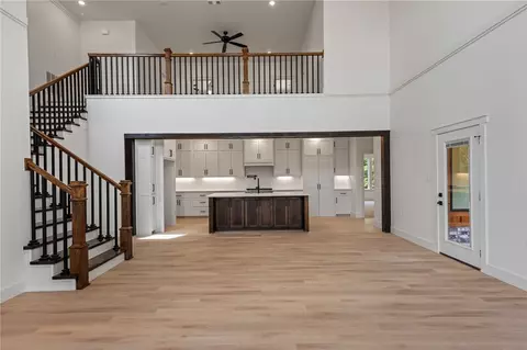 Living - 17110 Malico Mountain Rd, West Fork, AR 72774 photo 4 of 5