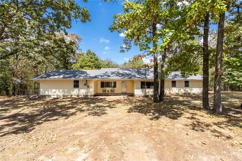 701 Spears Dr, Siloam Springs, AR 72761