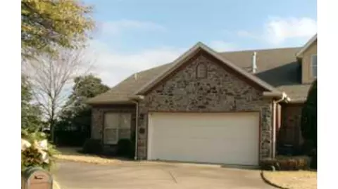 6663 Valley View Rd, Rogers, AR 72758
