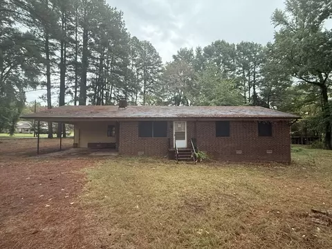 620 N Ray Rd, Clarksville, AR 72830