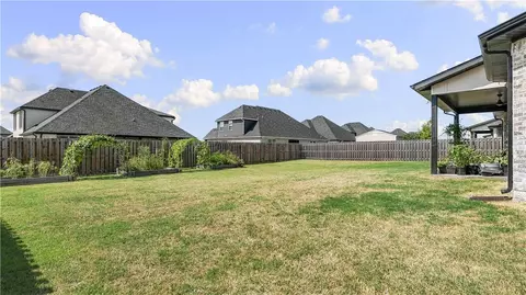 Exterior - 1111 Longbourn Dr, Centerton, AR 72719 photo 8 of 10