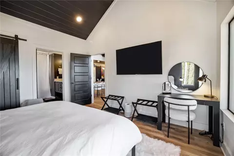 Bedroom - 2496 Ar 74 Hwy E, Jasper, AR 72641 photo 6 of 9