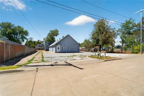 715 N 3rd St, Rogers, AR 72756 photo 6