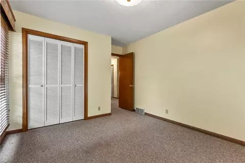 Bedroom - 1503 Ridgepark Rd, Harrison, AR 72601 photo 2 of 8