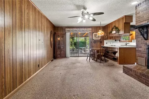 Living - 1503 Ridgepark Rd, Harrison, AR 72601 photo 8 of 9