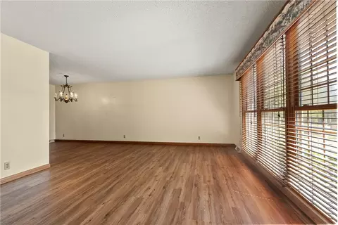 Living - 1503 Ridgepark Rd, Harrison, AR 72601 photo 4 of 9
