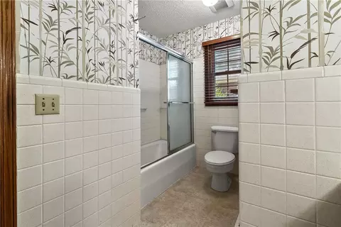 Bath - 1503 Ridgepark Rd, Harrison, AR 72601 photo 4 of 6