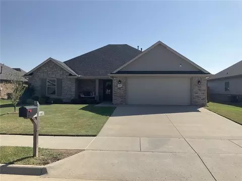 2307 Kathryn Ln, Siloam Springs, AR 72761