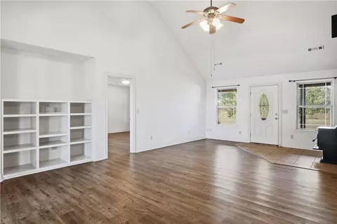 Living - 472732 E 650 Road E 650 Rd, Watts, OK 74964 photo 3 of 7