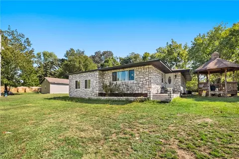 Exterior - 16478 Hale Mountain Rd, Morrow, AR 72749 photo 2 of 7