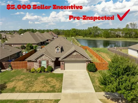 4382 W Anthem Dr, Fayetteville, AR 72704