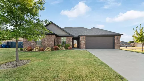 1800 SW Brompton St, Bentonville, AR 72713