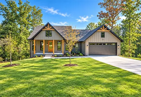 48 Pamona Dr, Bella Vista, AR 72715
