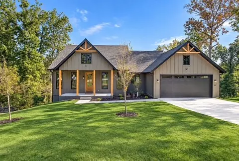 48 Pamona Dr, Bella Vista, AR 72715