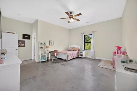 Bedroom - 20108 Sherry Rd, Springdale, AR 72764 photo 1 of 3