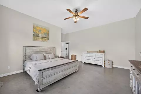 Bedroom - 20108 Sherry Rd, Springdale, AR 72764 photo 2 of 3