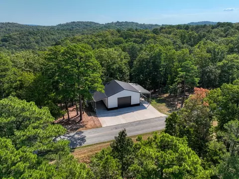 1535 Cr 152, Eureka Springs, AR 72632