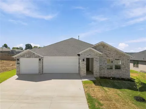1012 Pepperwood Dr, Prairie Grove, AR 72753