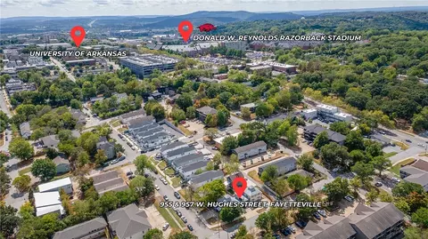 955 W 957 W Hughes St, Fayetteville, AR 72701